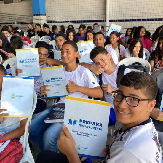 Escola lotada com os futuros estudantes da Escola Agrícola de Jundiaí e do IFRN